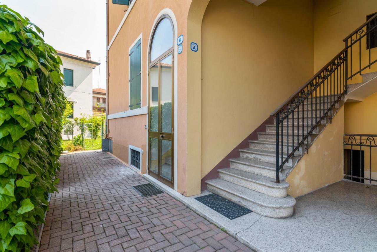 Prato Della Valle Roomy Flat Padova Exterior photo